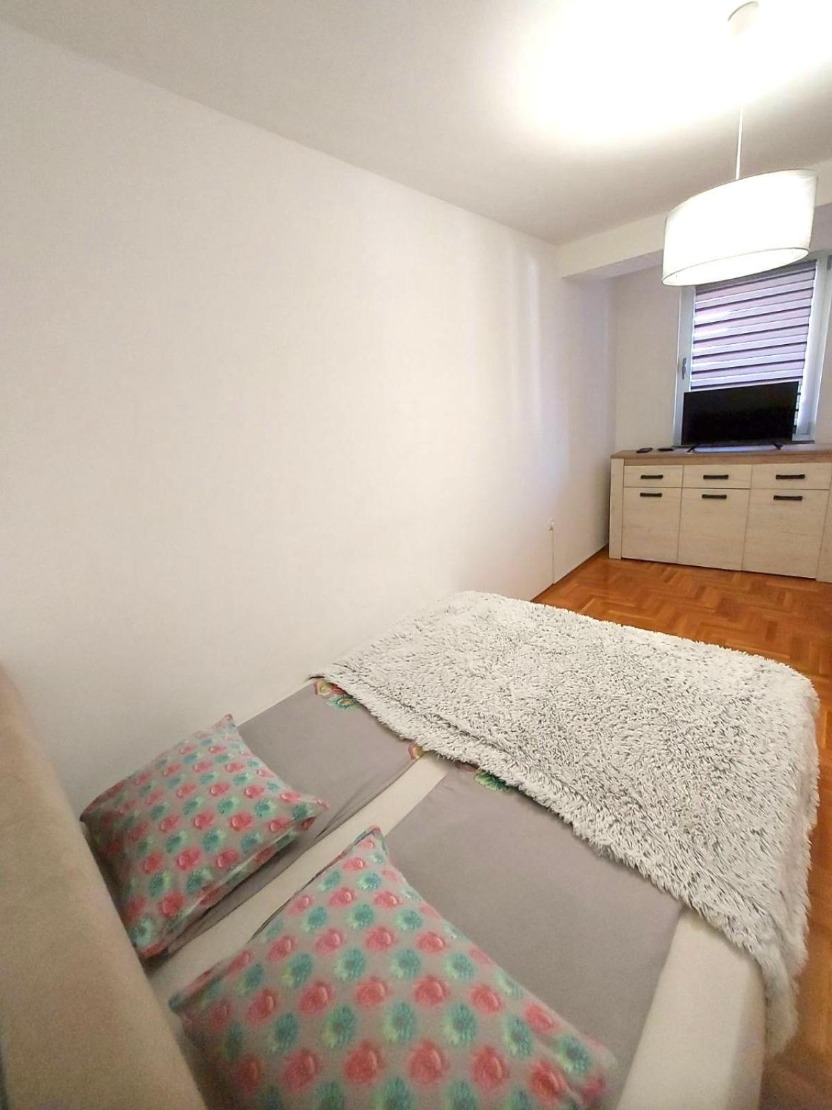 Apartman City Center 4-Setaliste 普里耶多尔 外观 照片